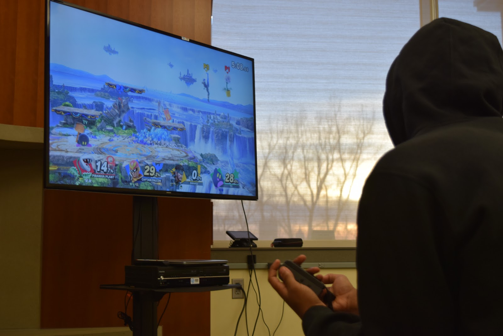 Nintendo gamers play “Super Smash Bros.” (Margot M. Barry / The Metropolitan)